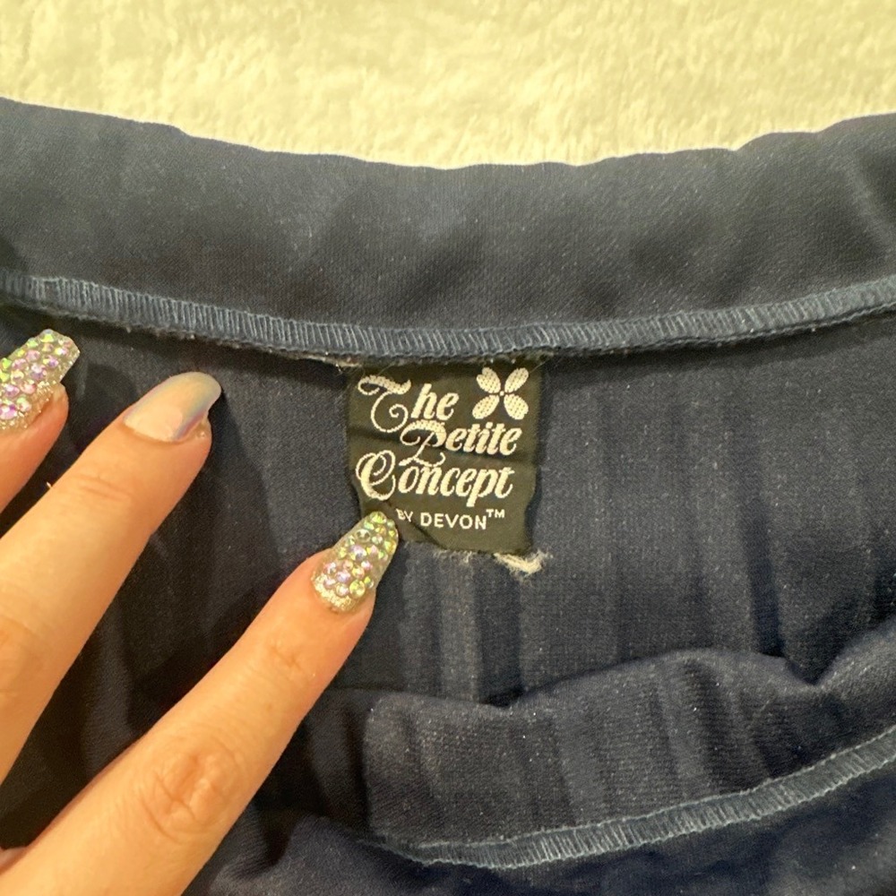 True Vintage Preppy Academia Coastal Navy Blue Pleated Midi Skirt USA MADE 12 - Picture 7 of 8